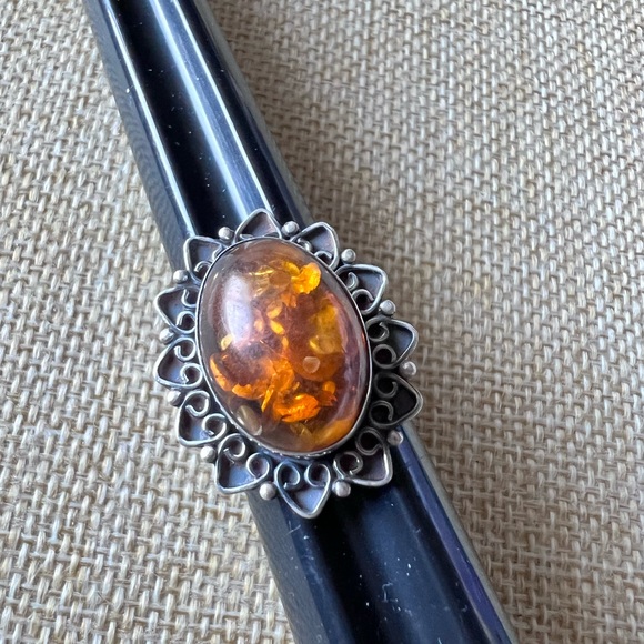 Amber .925 Sterling size 7” Ring Vintage  Large Amber Full of Inclusion. - Picture 4 of 10